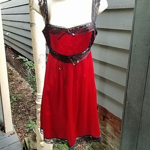Red Betsey Johnson 100% silk party dress size 4
